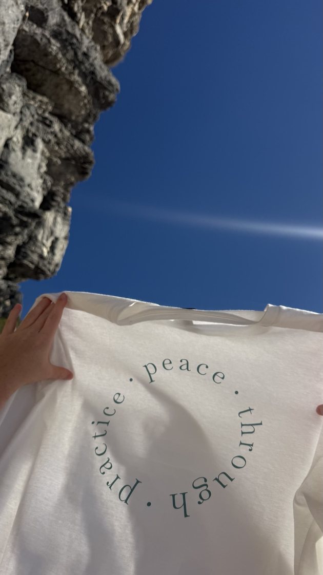 печать peace through practice на просвет